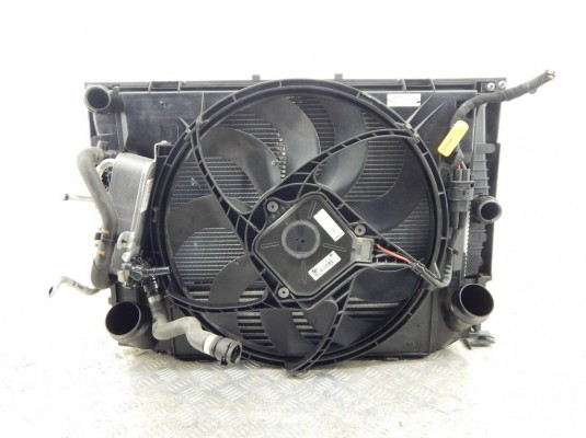 Кассета радиаторов BMW 3-series (F30/31)