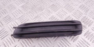 Заглушка (решетка) в бампер передний BMW 3-series (E46) 51 11 8 195 293
