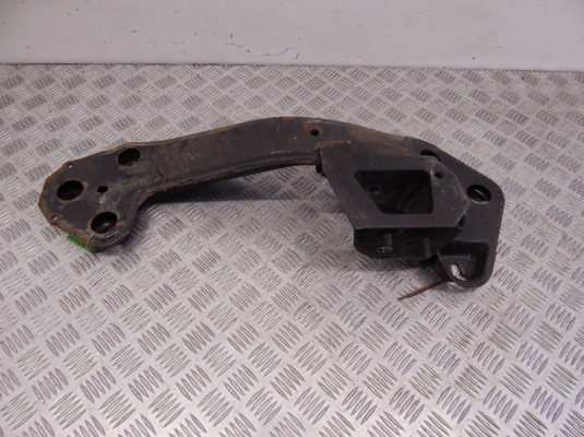 Кронштейн КПП BMW X5-series (E53) 22 31 6 751 228