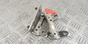 Петля крышки багажника BMW 3-series (E46) Петля крышки багажника BMW 3-series (E46)