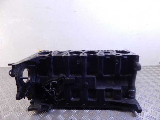 Блок цилиндров BMW 5-series (E39) 11 11 7 786 174
