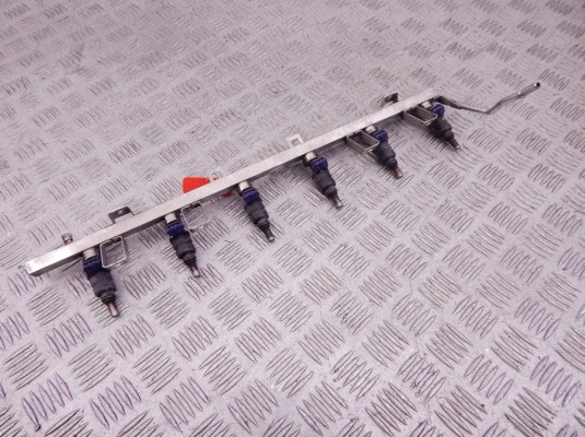 Форсунка BMW 5-series (E39) 13 64 1 439 800 Форсунка BMW 5-series (E39) 13 64 1 439 800