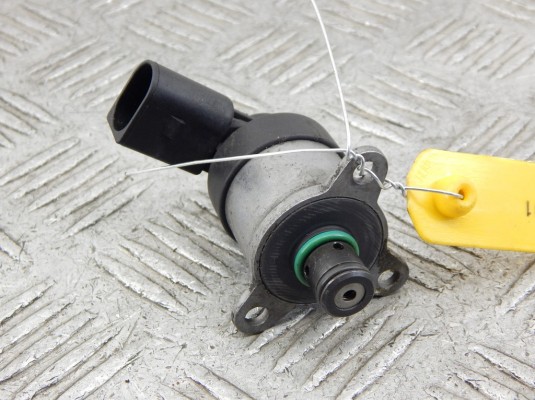 Датчик давления топлива BMW 3-series (E46) 13 51 7 787 186