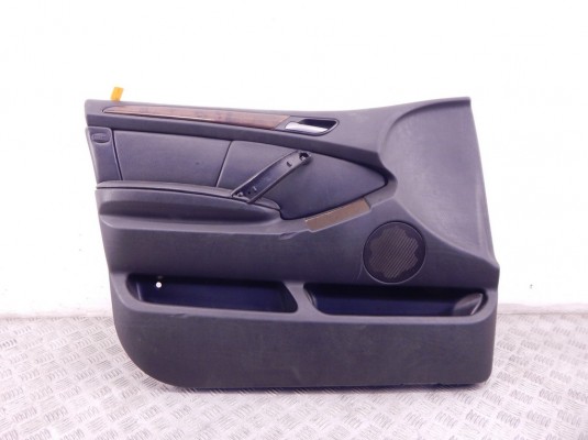 Обшивка двери передней левой (дверная карта) BMW X5-series (E53)