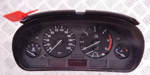 Щиток приборов (приборная панель) BMW 5-series (E39) 62 11 6 923 101