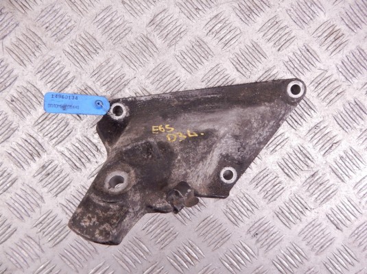 Кронштейн двигателя BMW 7-series (E65/66) 22 11 6 770 005