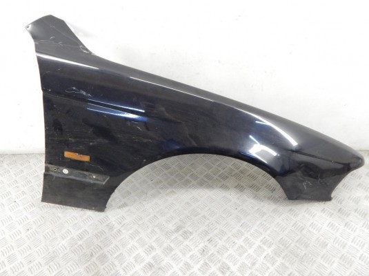 Крыло переднее правое BMW 5-series (E39) 41 35 8 162 134