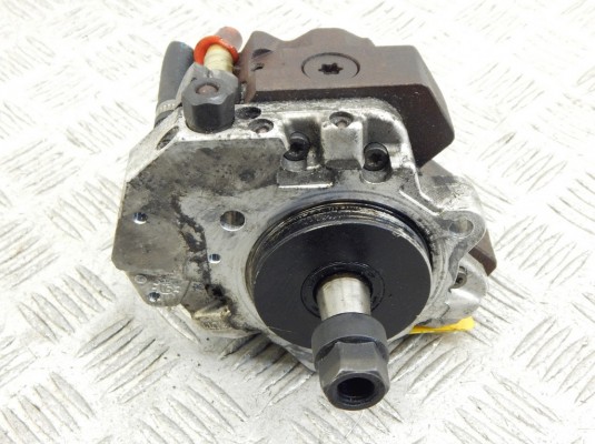 ТНВД BMW 7-series (E65/66) 7798333