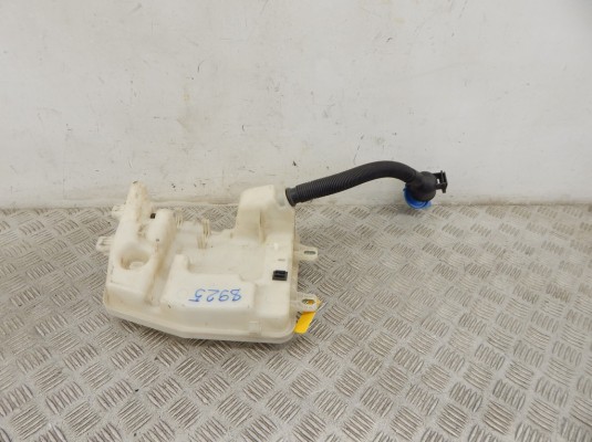 Бачок омывателя BMW X1-series (F48) 61 66 7 331 418 Бачок омывателя BMW X1-series (F48) 61 66 7 331 418