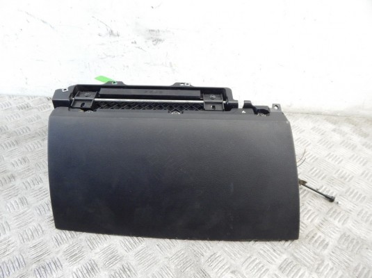 Бардачок BMW 7-series (E65/66) 51 16 7 027 427