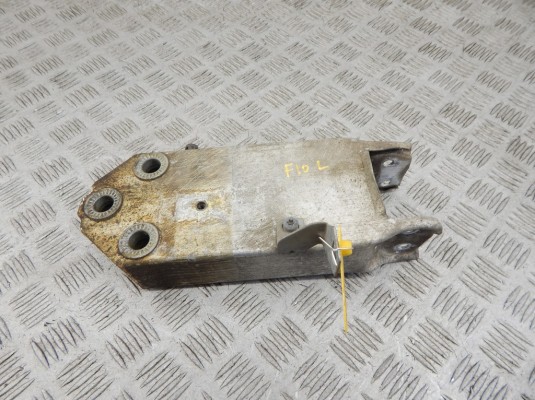 Отбойник бампера переднего BMW 5-series (F10/11)