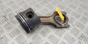 Поршень BMW 7-series (E38) 11 25 2 246 631