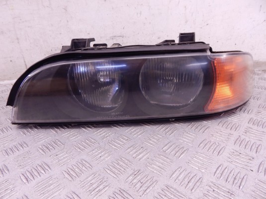 Фара левая BMW 5-series (E39) Фара левая BMW 5-series (E39)