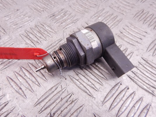 Датчик давления топлива BMW X5-series (E53) 13 53 7 805 733