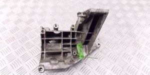 Кронштейн двигателя BMW 5-series (E39) 22 11 1 091 946