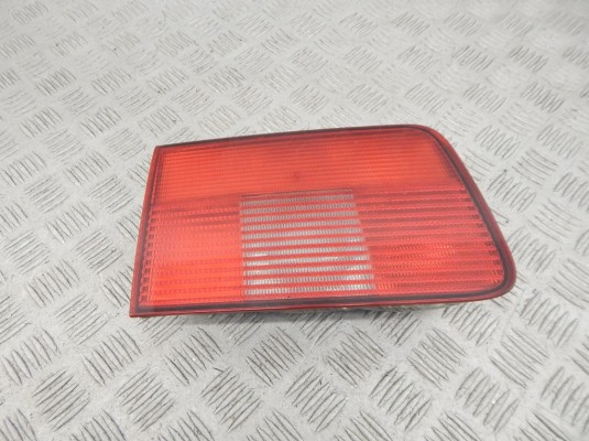 Фонарь крышки багажника левый BMW 5-series (E39)