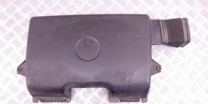 Воздухозаборник BMW 1-series (E87) 13 71 7 561 927 Воздухозаборник BMW 1-series (E87) 13 71 7 561 927