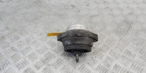 Подушка крепления двигателя BMW X5-series (E53) 22 11 6 758 430