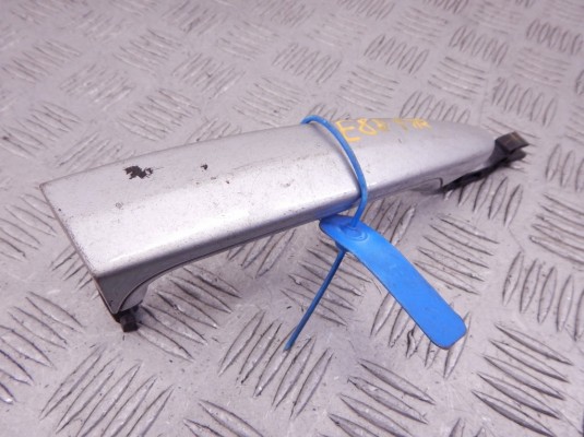 Ручка наружная передняя правая BMW 1-series (E87) 51 21 7 207 530