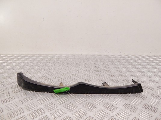 Ус под фару правый BMW 3-series (E46) 51 13 7 030 554