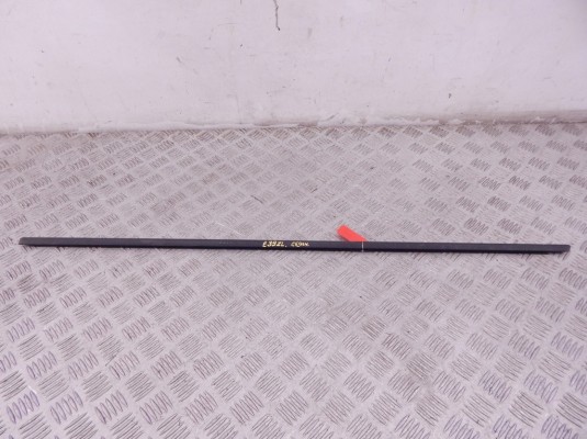 Молдинг стекла двери задней левой наружный BMW 5-series (E39) 51 22 8 159 022