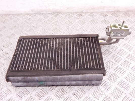 Испаритель кондиционера BMW 6-series (E63/E64) 64 11 6 946 043 Испаритель кондиционера BMW 6-series (E63/E64) 64 11 6 946 043