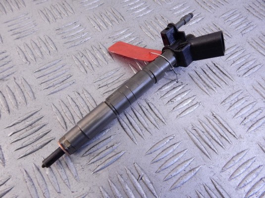 Форсунка BMW 5-series (E60/61) 13 53 7 797 877 Форсунка BMW 5-series (E60/61) 13 53 7 797 877