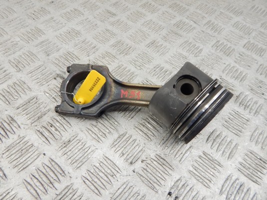 Поршень BMW 7-series (E38) 11 25 2 246 631 Поршень BMW 7-series (E38) 11 25 2 246 631