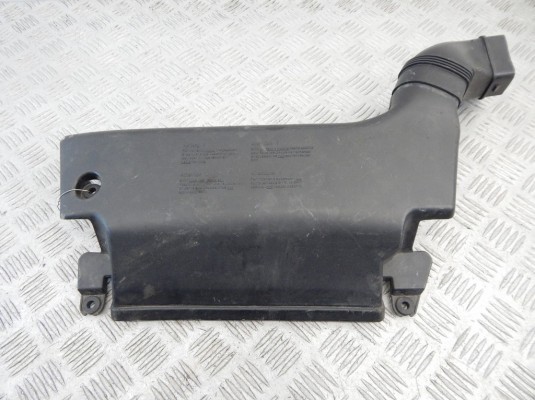 Воздухозаборник BMW 3-series (E46) 13 71 7 501 988