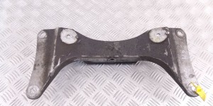 Кронштейн КПП BMW 5-series (E39) 22 31 6 751 583