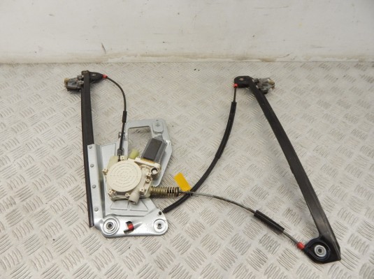 Замок двери передней правой BMW 5-series (E39) 51 33 8 252 394