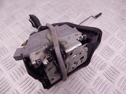 Замок двери передней правой BMW X5-series (E53) 51 21 8 402 538
