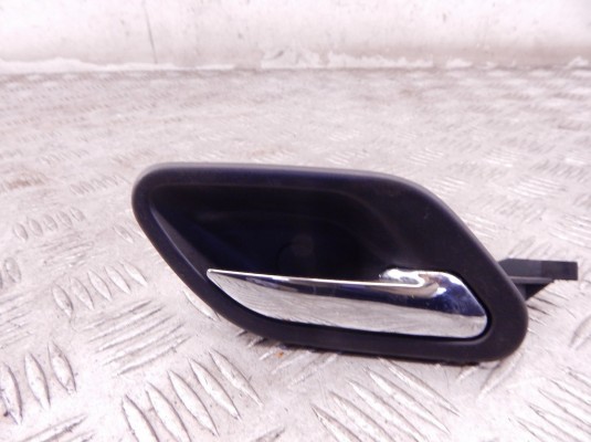 Ручка внутренняя задняя правая BMW 5-series (E39) 51 21 8 226 050
