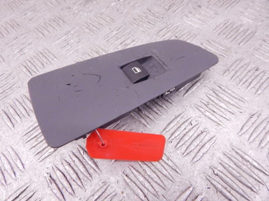 Блок управления стеклоподъемниками BMW 1-series (E87) 61 31 6 935 534