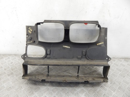 Воздухозаборник BMW 5-series (E39) 51 71 8 159 959 Воздухозаборник BMW 5-series (E39) 51 71 8 159 959