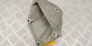 Кронштейн двигателя BMW 5-series (E60/61) 22 11 6 761 111