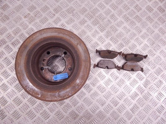 Диск тормозной задний BMW 3-series (E46) 34 21 6 864 903