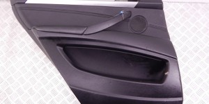 Обшивка двери задней левой (дверная карта) BMW X5-series (E70)