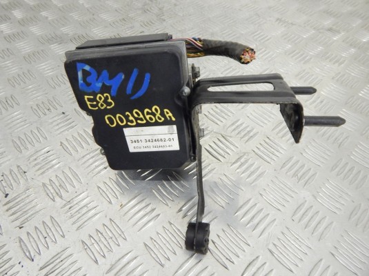 Блок ABS BMW X3-series (E83) 34 51 3 424 682