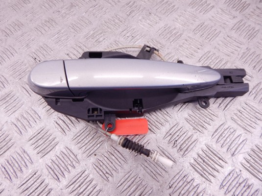 Ручка наружная передняя правая BMW 3-series (E90/91/92) 51 21 7 207 540 Ручка наружная передняя правая BMW 3-series (E90/91/92) 51 21 7 207 540