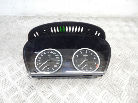 Щиток приборов (приборная панель) BMW 5-series (E60/61) 62 11 6 983 149
