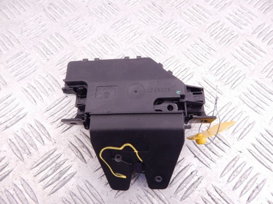 Замок багажника BMW 3-series (E90/91/92) 51 24 7 840 617