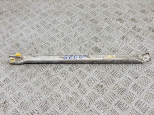 Распорка стоек BMW X5-series (E70) 51 61 7 184 940