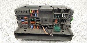 Электропривод запирания лючка топливного бака BMW X6-series (E71) 61 14 6 931 690 Электропривод запирания лючка топливного бака BMW X6-series (E71) 61 14 6 931 690