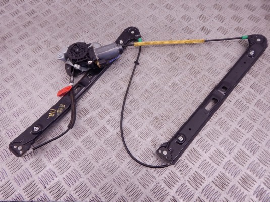 Стеклоподъемник электрический передний правый BMW 3-series (E46) 51 33 8 196 038 Стеклоподъемник электрический передний правый BMW 3-series (E46) 51 33 8 196 038