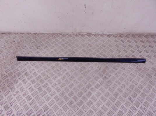 Молдинг стекла двери передней левой наружный BMW 5-series (E39) 51 21 2 694 035