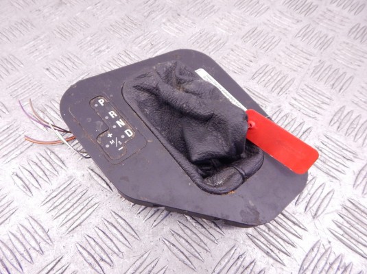 Чехол рычага КПП BMW 5-series (E39) 51 16 8 221 525