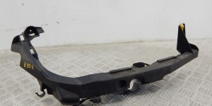 Крепление фары правой BMW 3-series (E90/91/92) 51 64 7 116 708