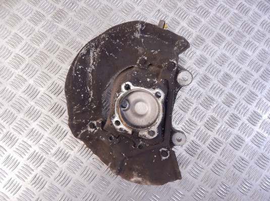 Ступица передняя левая BMW 5-series (E60/61) 31 21 6 760 953