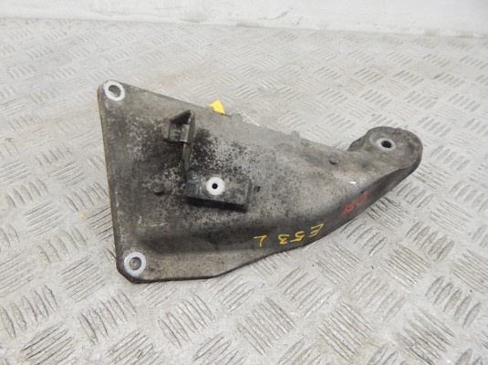Кронштейн двигателя BMW X5-series (E53) 22 11 6 761 565